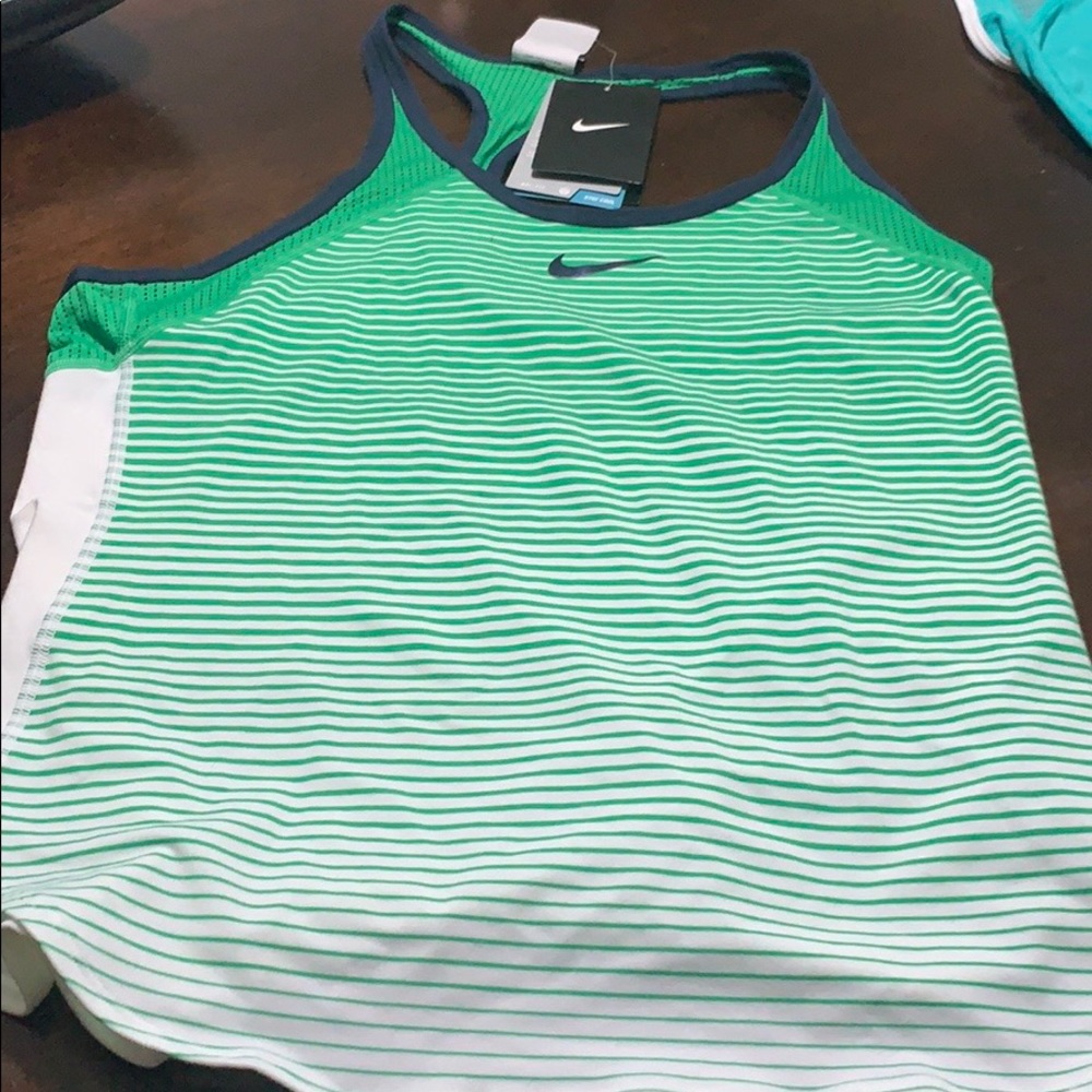 Nike tank